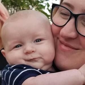 Meet your Posher, Alexia